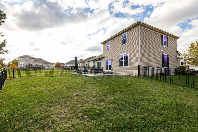 1064 Canary Avenue, Yorkville, IL 60560