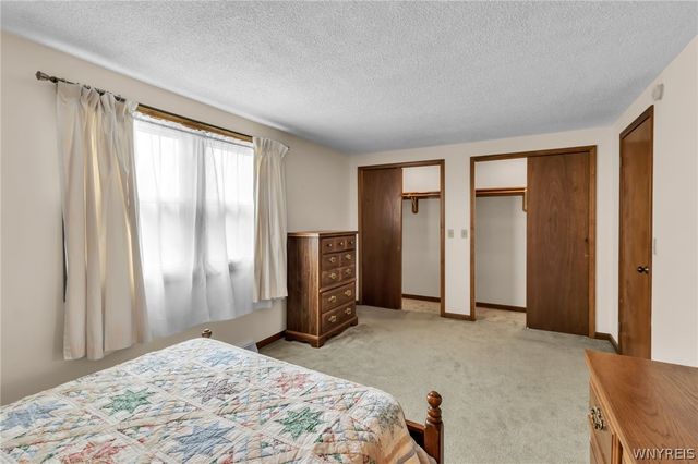 275 Wimbledon Court, West Seneca, NY 14224