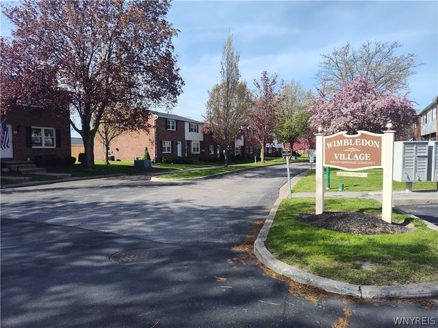 275 Wimbledon Court, West Seneca, NY 14224