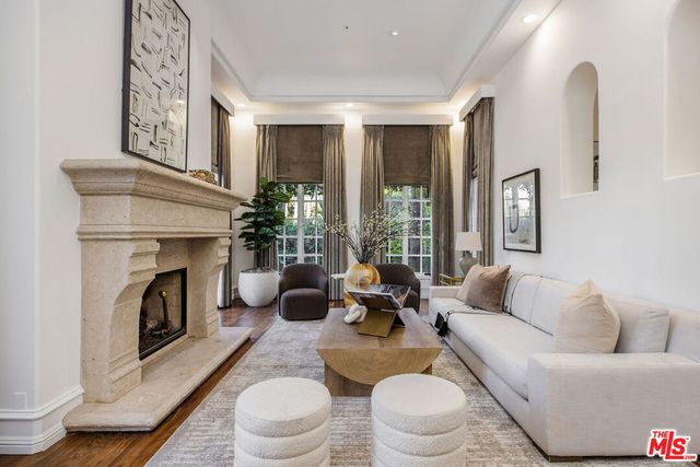 2023 Kendra Court, Los Angeles, CA 90068