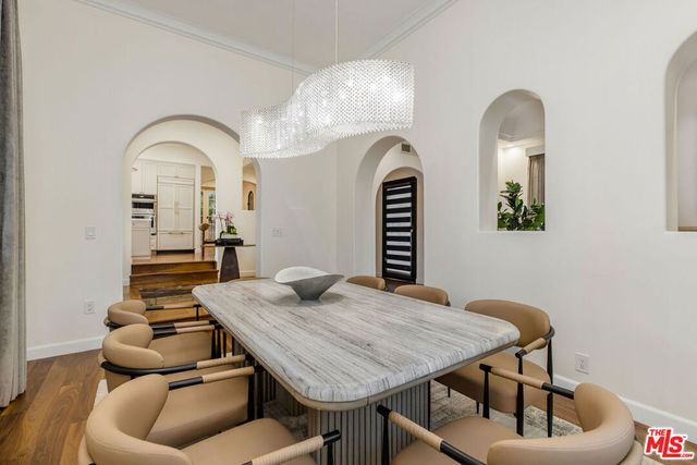 2023 Kendra Court, Los Angeles, CA 90068