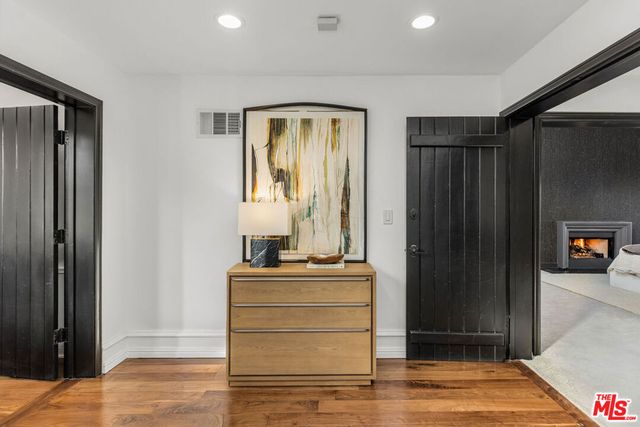 2023 Kendra Court, Los Angeles, CA 90068