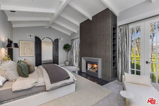 2023 Kendra Court, Los Angeles, CA 90068