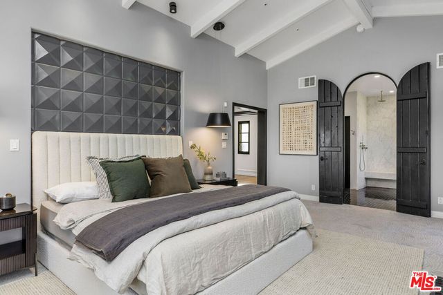 2023 Kendra Court, Los Angeles, CA 90068