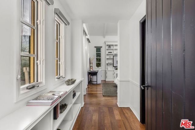 2023 Kendra Court, Los Angeles, CA 90068
