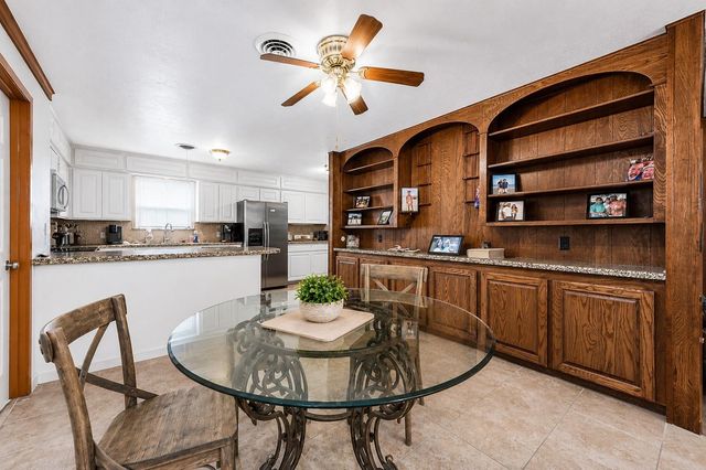 5813 Russell Lane, Baytown, TX 77521