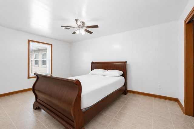 5813 Russell Lane, Baytown, TX 77521