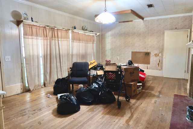 2340 Mt Carmel Ave., Prentiss, MS 39474
