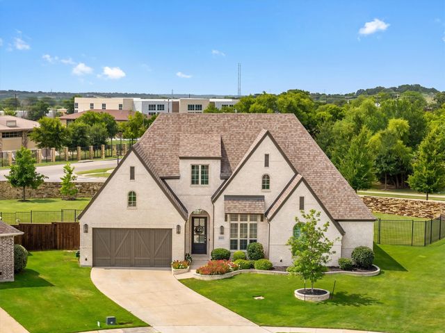10801 Sycamore Falls Drive, Flower Mound, TX 76226