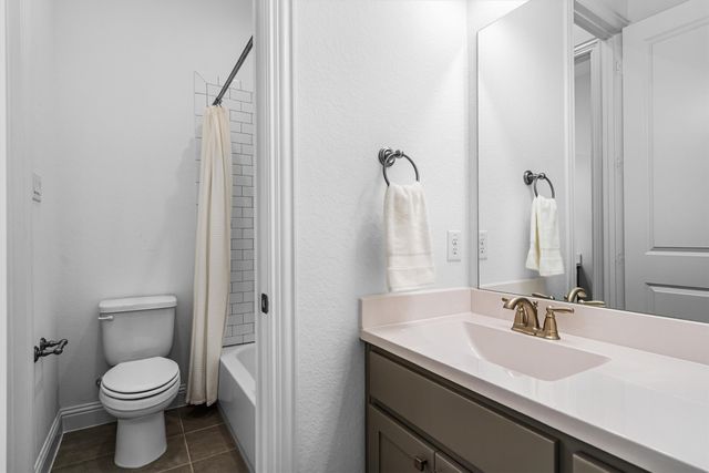 10801 Sycamore Falls Drive, Flower Mound, TX 76226
