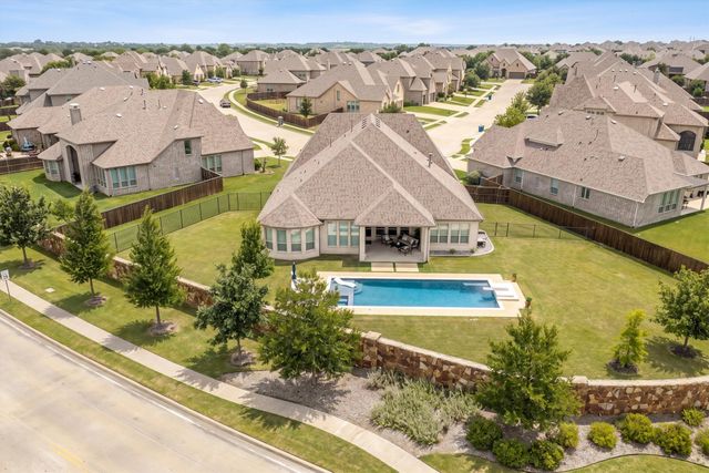 10801 Sycamore Falls Drive, Flower Mound, TX 76226