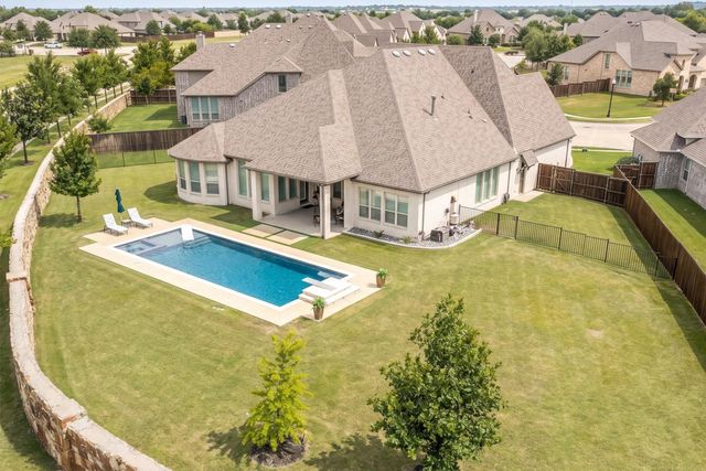 10801 Sycamore Falls Drive, Flower Mound, TX 76226