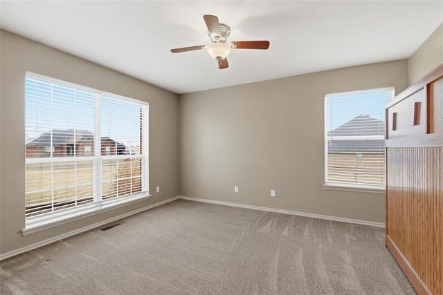 6911 Springer Run, Edmond, OK 73012