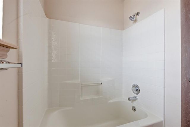 6911 Springer Run, Edmond, OK 73012