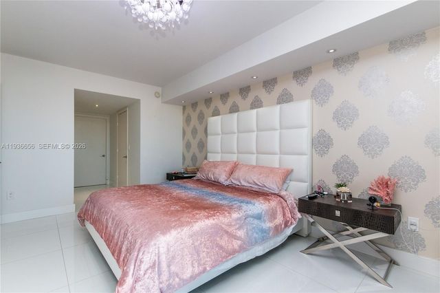 17201 Collins Ave 1807, Sunny Isles Beach, FL 33160