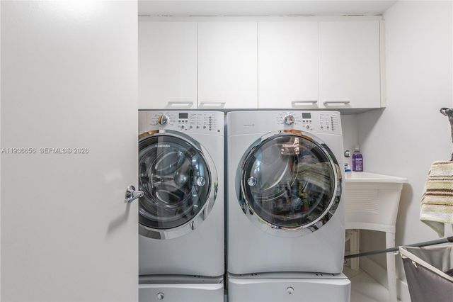 17201 Collins Ave 1807, Sunny Isles Beach, FL 33160