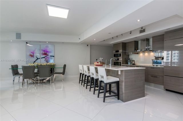 17201 Collins Ave 1807, Sunny Isles Beach, FL 33160