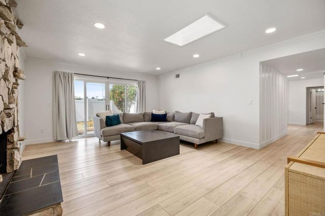 1412 La Habra, San Marcos, CA 92078