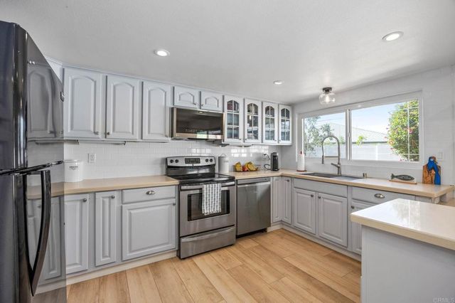 1412 La Habra, San Marcos, CA 92078