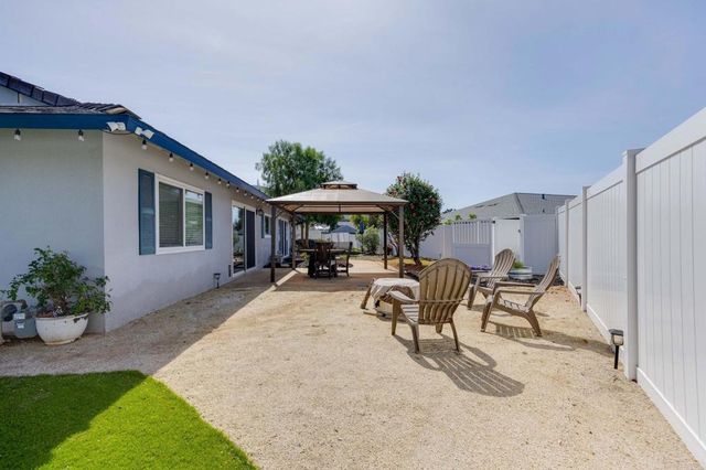 1412 La Habra, San Marcos, CA 92078
