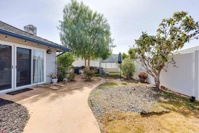 1412 La Habra, San Marcos, CA 92078