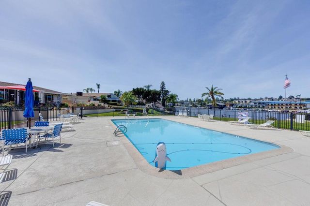 1412 La Habra, San Marcos, CA 92078