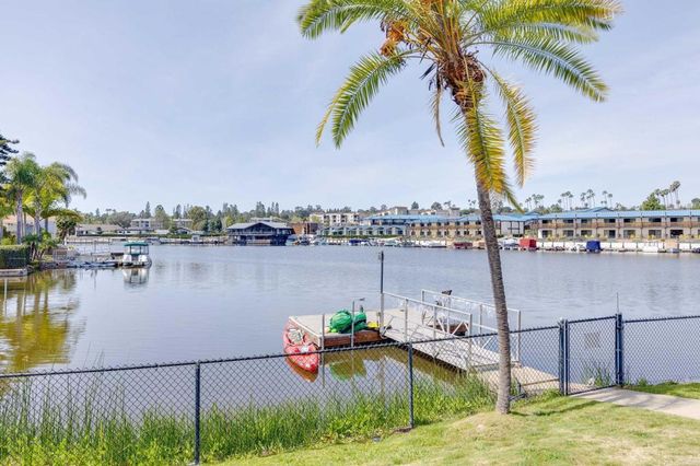 1412 La Habra, San Marcos, CA 92078