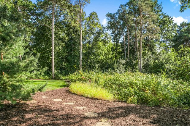 90 27th Street N, Sartell, MN 56377