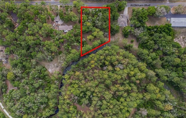 12205 N Elkcam Boulevard, Dunnellon, FL 34433