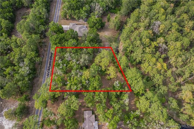 12205 N Elkcam Boulevard, Dunnellon, FL 34433