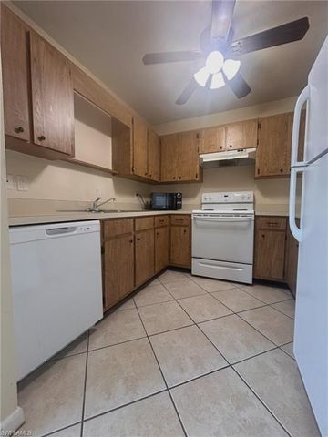 1232 SE 8th ST 4, Cape Coral, FL 33990