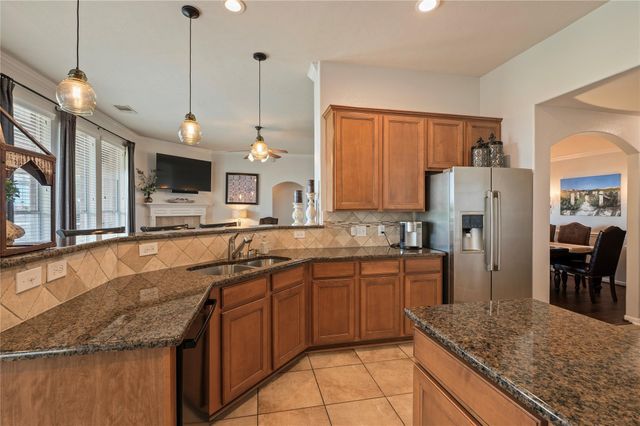 2217 Daroca Drive, League City, TX 77573