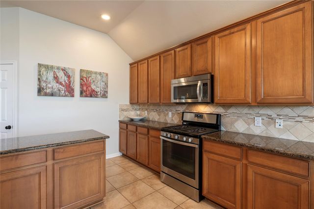 2217 Daroca Drive, League City, TX 77573