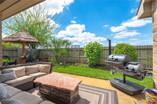 2217 Daroca Drive, League City, TX 77573