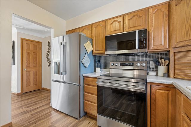 1565 McGowan Boulevard, Marion, IA 52302