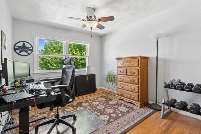 1565 McGowan Boulevard, Marion, IA 52302