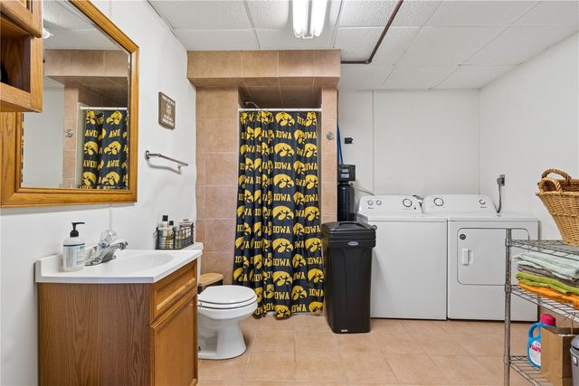 1565 McGowan Boulevard, Marion, IA 52302