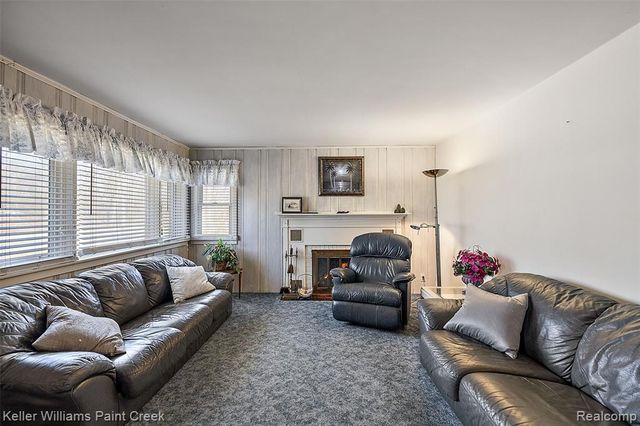 804 E Avon Road, Rochester Hills, MI 48307