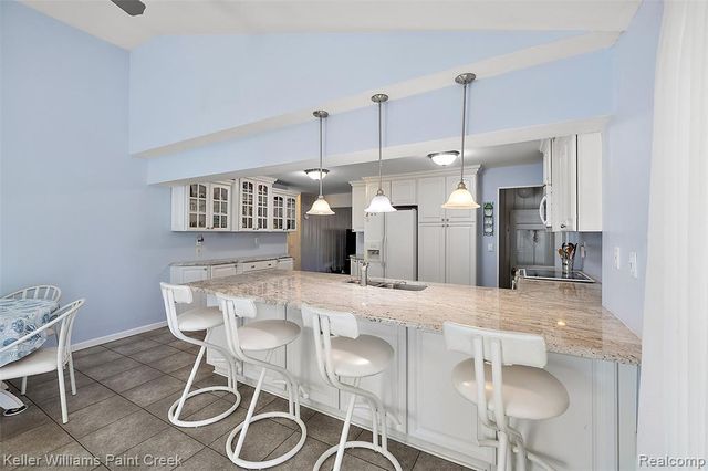 804 E Avon Road, Rochester Hills, MI 48307