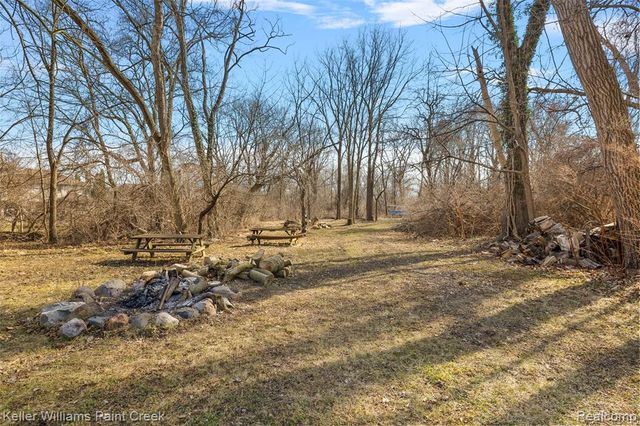 804 E Avon Road, Rochester Hills, MI 48307