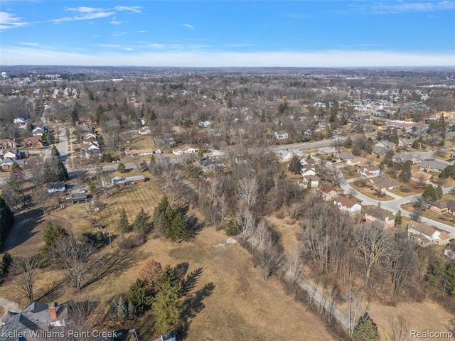 804 E Avon Road, Rochester Hills, MI 48307