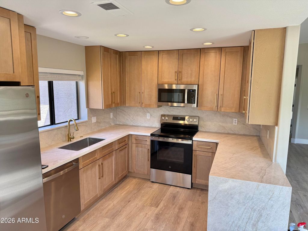 15380 N 100th Street 2114, Scottsdale, AZ 85260