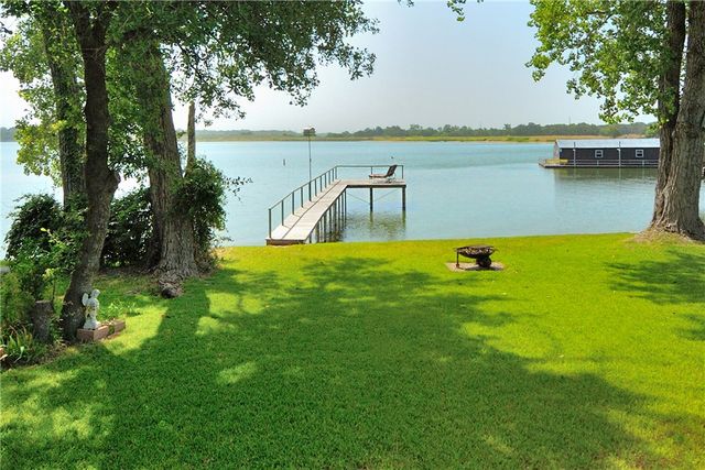 130 Marina View Court, Weatherford, TX 76087