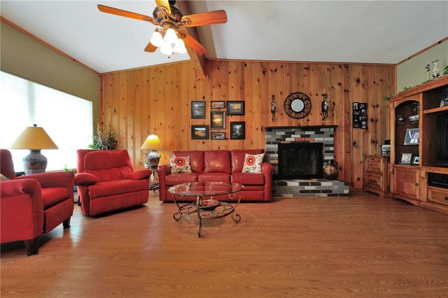 130 Marina View Court, Weatherford, TX 76087