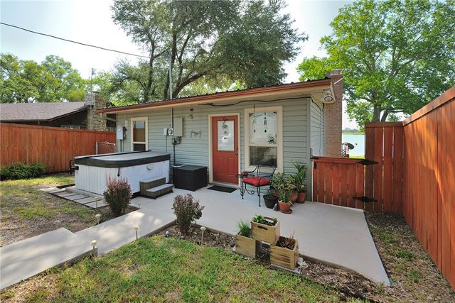 130 Marina View Court, Weatherford, TX 76087