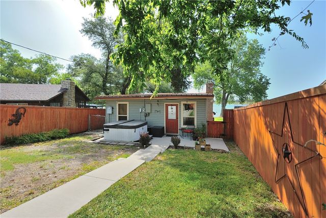 130 Marina View Court, Weatherford, TX 76087