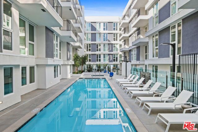 200 N Vermont Avenue 204, Los Angeles, CA 90004