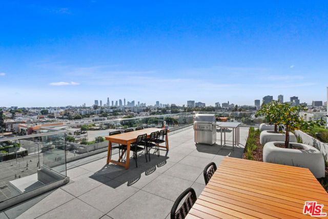 200 N Vermont Avenue 204, Los Angeles, CA 90004