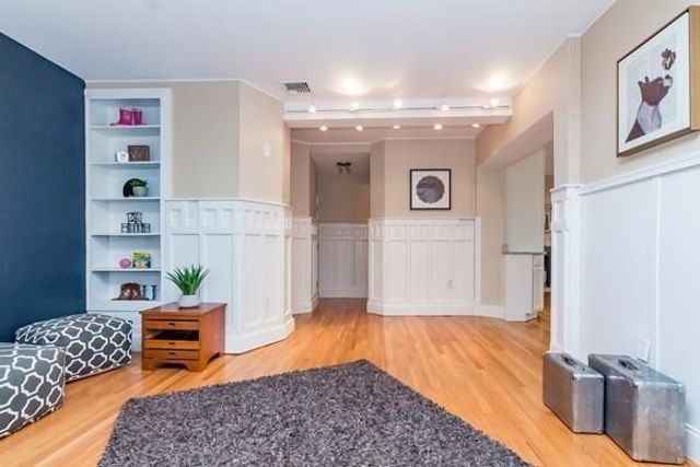 29 Gammons, Newton, MA 02468