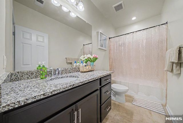 161 Wesmont Drive 4113, Wood Ridge, NJ 07075
